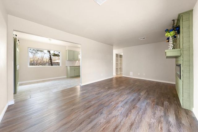 1223 E Vilas Avenue, Guthrie, OK 73044