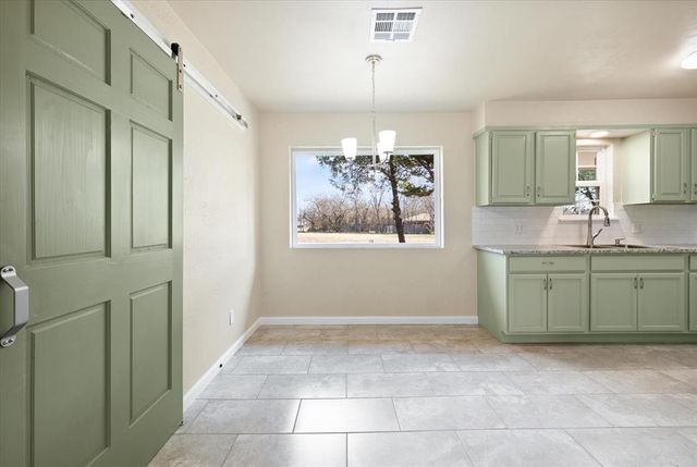 1223 E Vilas Avenue, Guthrie, OK 73044