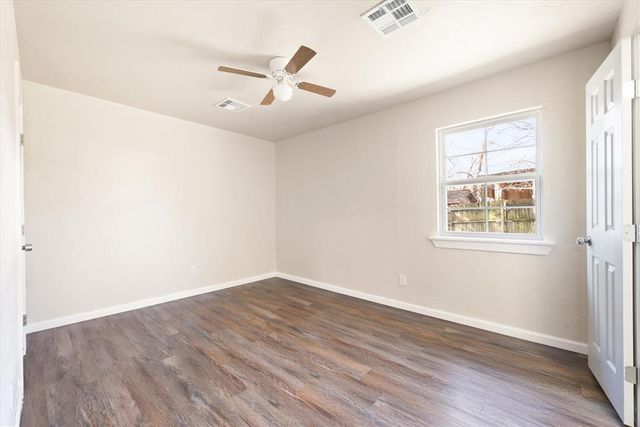 1223 E Vilas Avenue, Guthrie, OK 73044