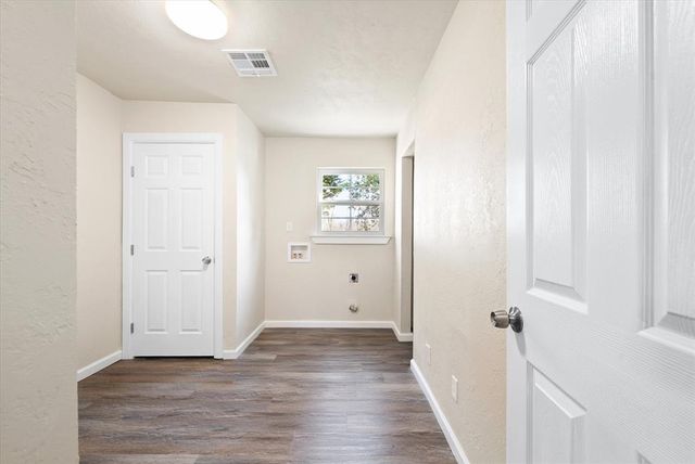 1223 E Vilas Avenue, Guthrie, OK 73044