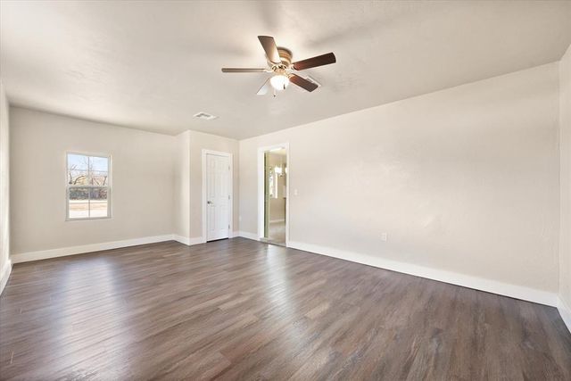 1223 E Vilas Avenue, Guthrie, OK 73044