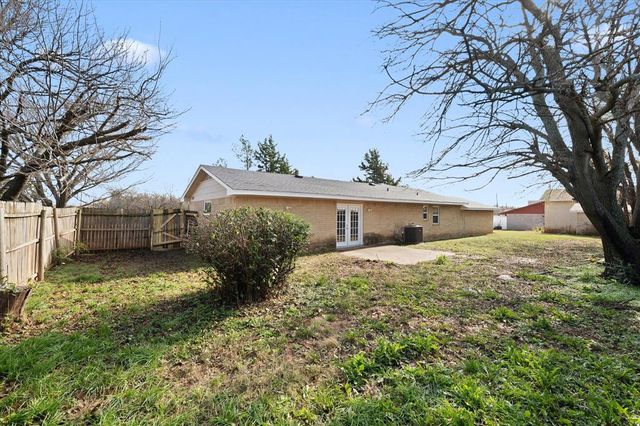 1223 E Vilas Avenue, Guthrie, OK 73044