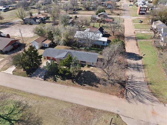 1223 E Vilas Avenue, Guthrie, OK 73044