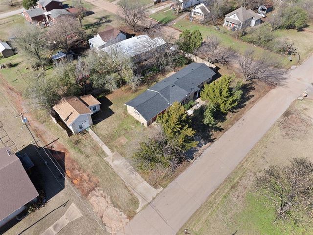 1223 E Vilas Avenue, Guthrie, OK 73044