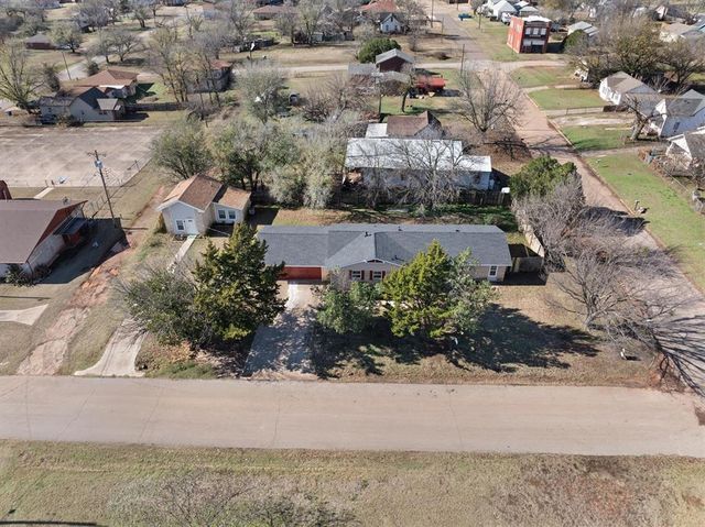 1223 E Vilas Avenue, Guthrie, OK 73044