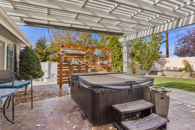 4532 E E Burgundy Ct., Nampa, ID 83686