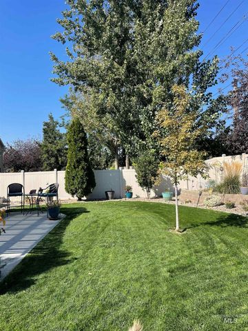 4532 E E Burgundy Ct., Nampa, ID 83686