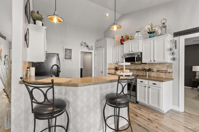 4532 E E Burgundy Ct., Nampa, ID 83686