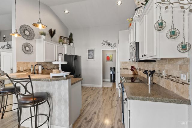 4532 E E Burgundy Ct., Nampa, ID 83686