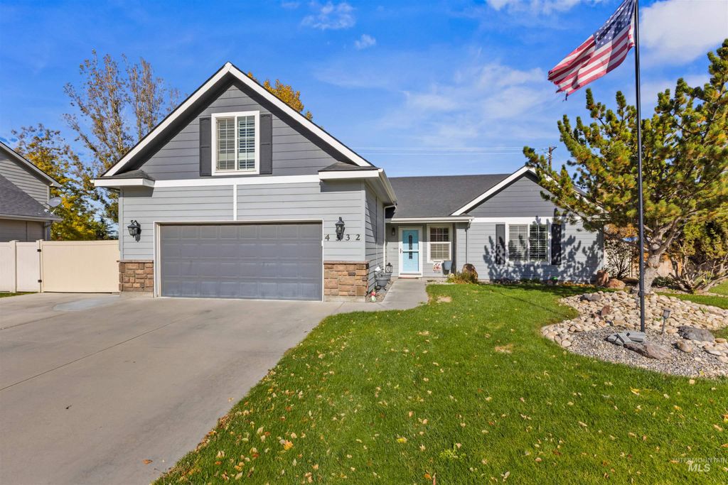4532 E E Burgundy Ct., Nampa, ID 83686