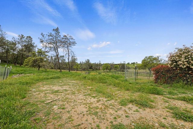 2060 Taurus Dr, Cool, CA 95614