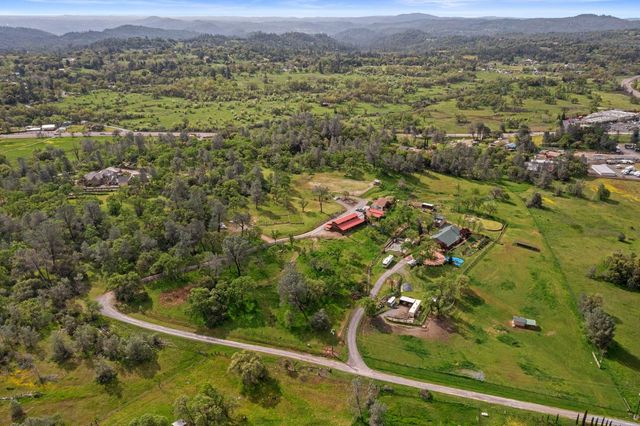 2060 Taurus Dr, Cool, CA 95614