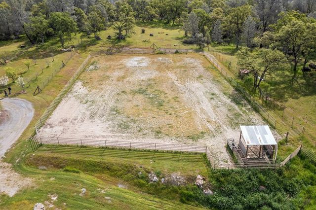 2060 Taurus Dr, Cool, CA 95614