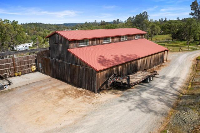 2060 Taurus Dr, Cool, CA 95614