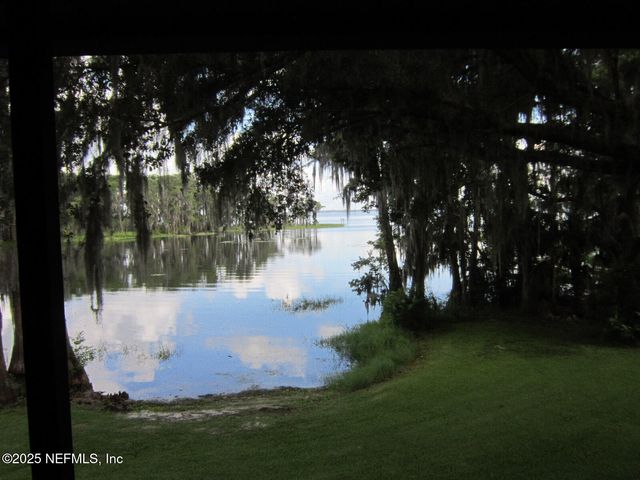 6324 DOGWOOD Lane, Melrose, FL 32666