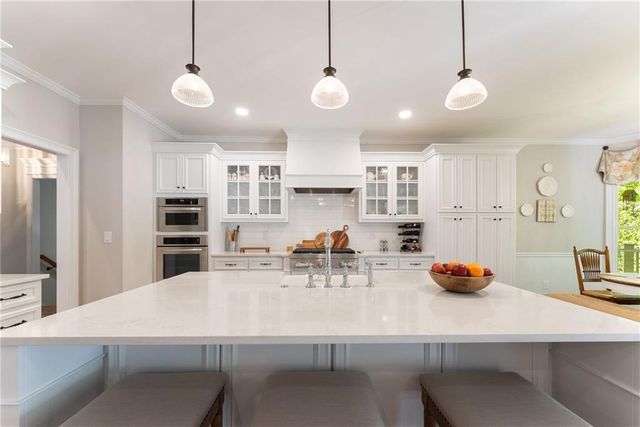 3560 Greystone Road, Gainesville, GA 30506