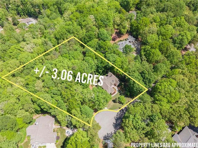 3560 Greystone Road, Gainesville, GA 30506