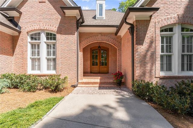 3560 Greystone Road, Gainesville, GA 30506