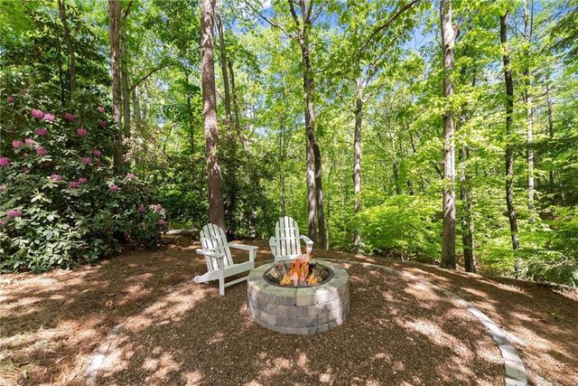3560 Greystone Road, Gainesville, GA 30506