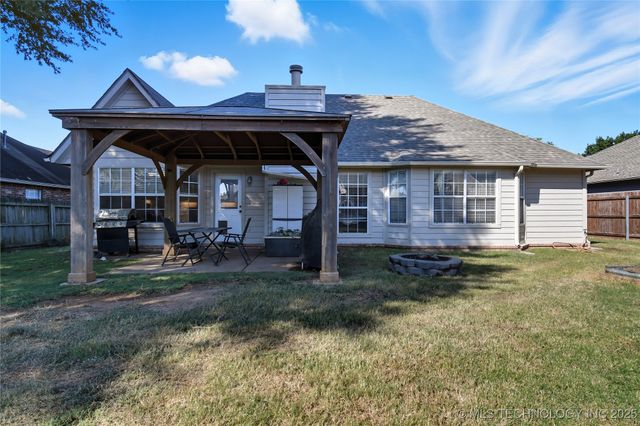 11631 S 103rd Avenue E, Bixby, OK 74008