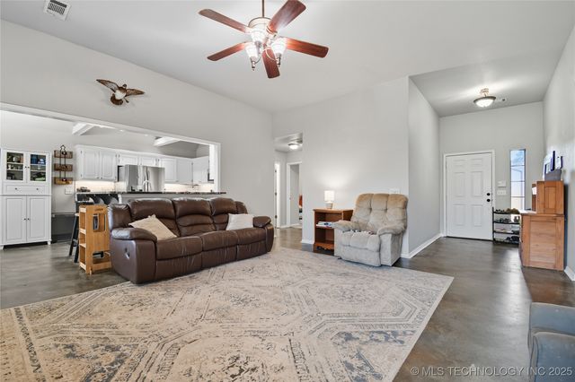 11631 S 103rd Avenue E, Bixby, OK 74008