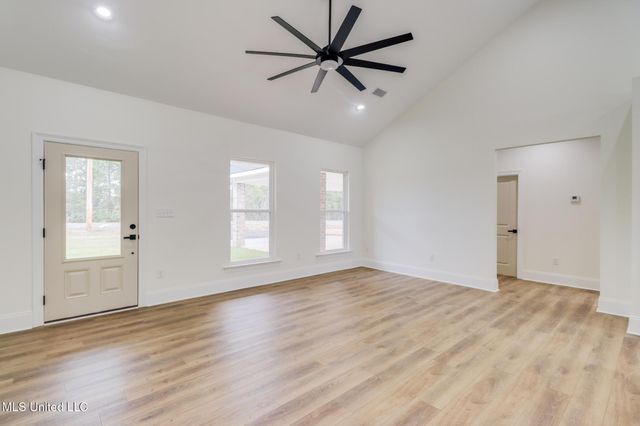 4300 Firetower Road, Kiln, MS 39556