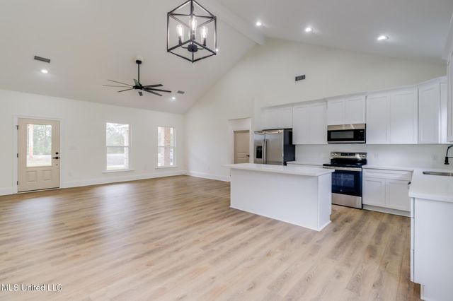 4300 Firetower Road, Kiln, MS 39556