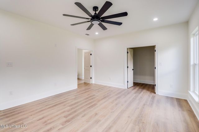 4300 Firetower Road, Kiln, MS 39556