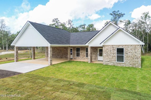 4300 Firetower Road, Kiln, MS 39556