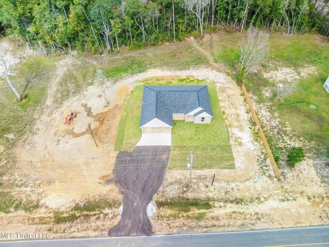 4300 Firetower Road, Kiln, MS 39556