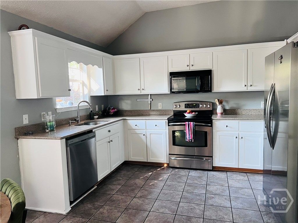 Image 8 of property listing at 137 Blue Lake Street, Richmond Hill, GA 31324