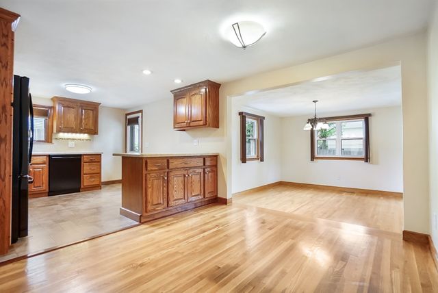 7 Stoney Brook Ln, Milford, MA 01757