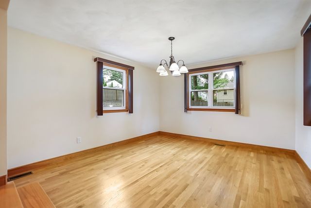7 Stoney Brook Ln, Milford, MA 01757