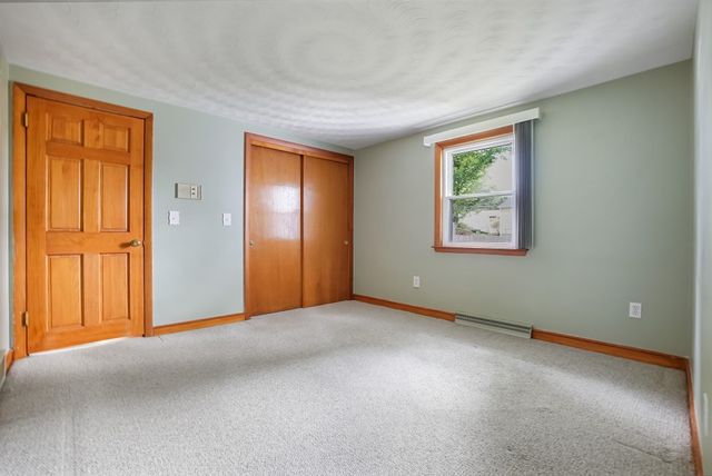 7 Stoney Brook Ln, Milford, MA 01757