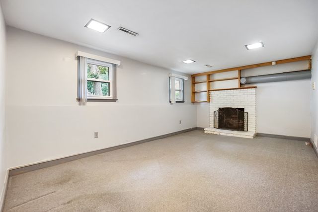 7 Stoney Brook Ln, Milford, MA 01757