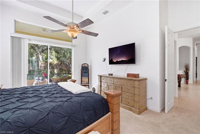 390 12th AVE NW, Naples, FL 34120