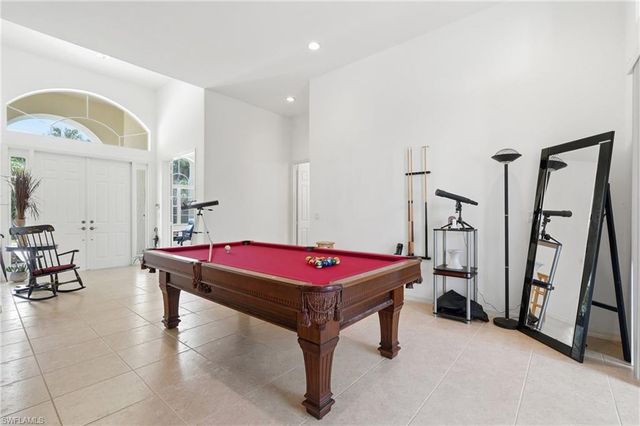 390 12th AVE NW, Naples, FL 34120