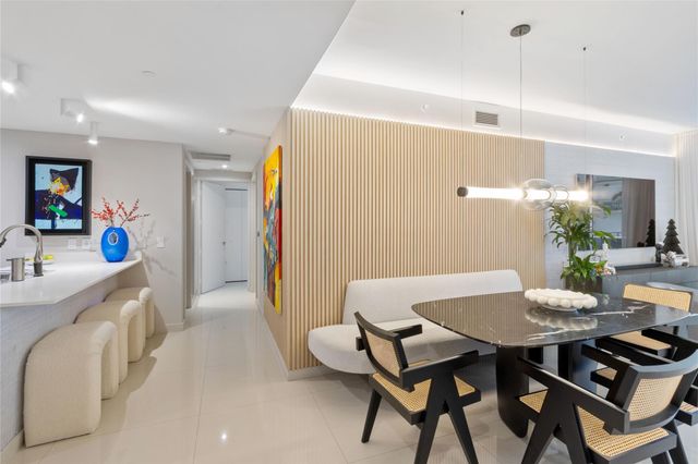 488 NE 18th St 2010, Miami, FL 33132