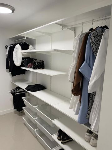 488 NE 18th St 2010, Miami, FL 33132