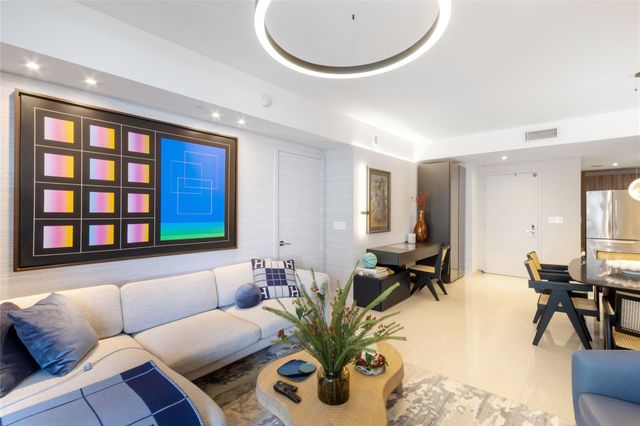 488 NE 18th St 2010, Miami, FL 33132