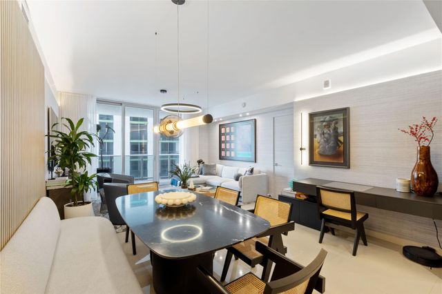 488 NE 18th St 2010, Miami, FL 33132