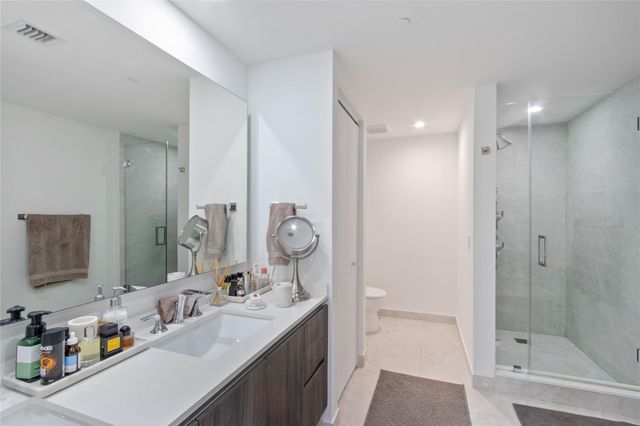 488 NE 18th St 2010, Miami, FL 33132