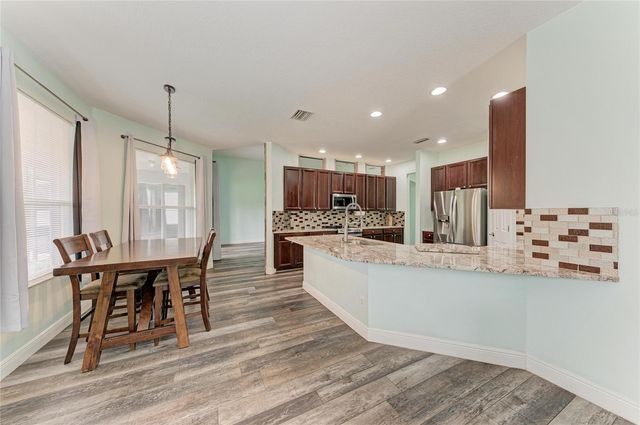1656 PINYON PINE DR, Sarasota, FL 34240