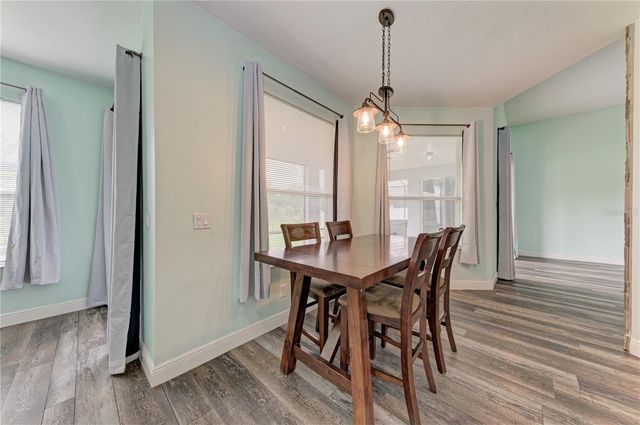 1656 PINYON PINE DR, Sarasota, FL 34240