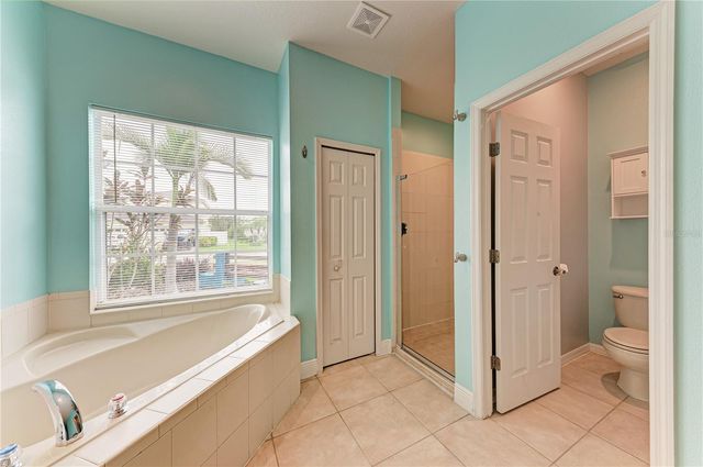 1656 PINYON PINE DR, Sarasota, FL 34240