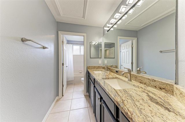 1656 PINYON PINE DR, Sarasota, FL 34240