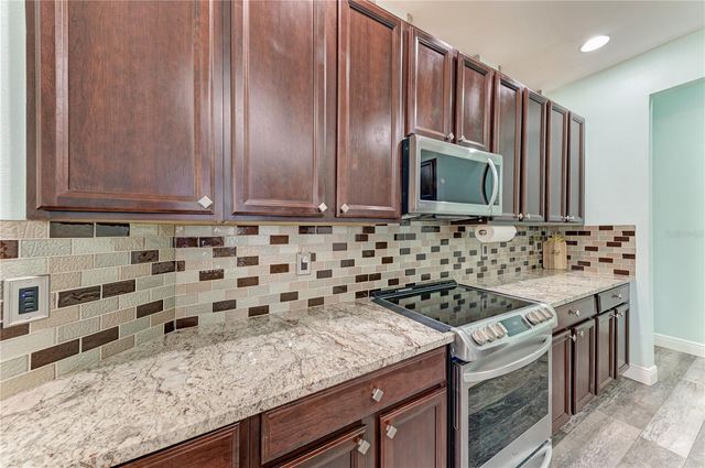 1656 PINYON PINE DR, Sarasota, FL 34240
