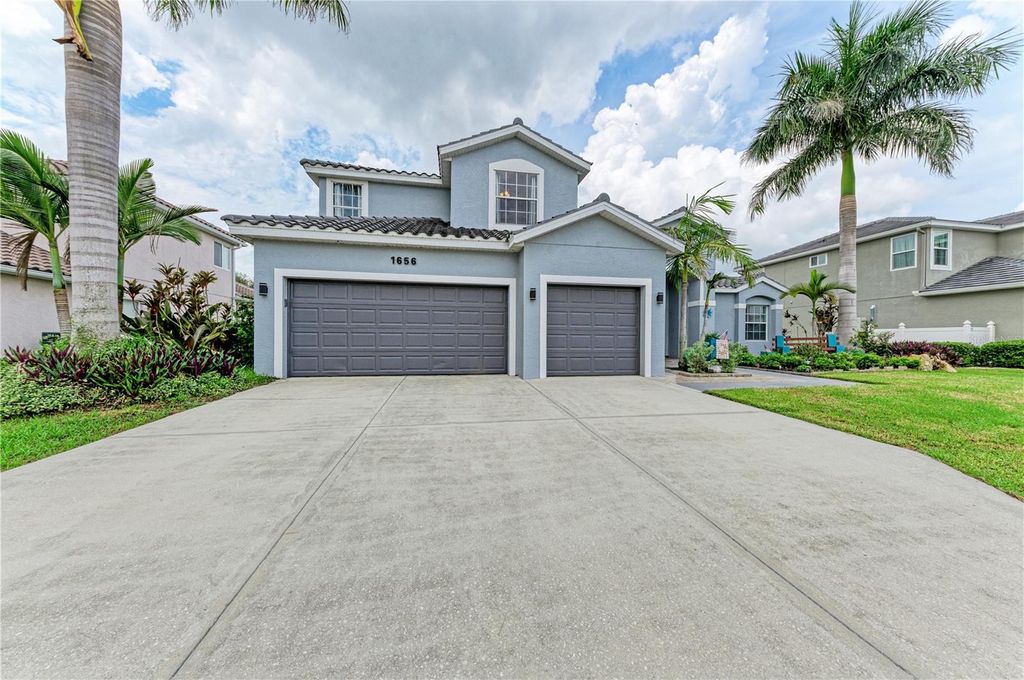 1656 PINYON PINE DR, Sarasota, FL 34240