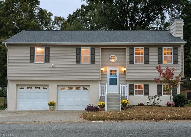 1859 Camden Forest Drive, Winston-salem, NC 27127