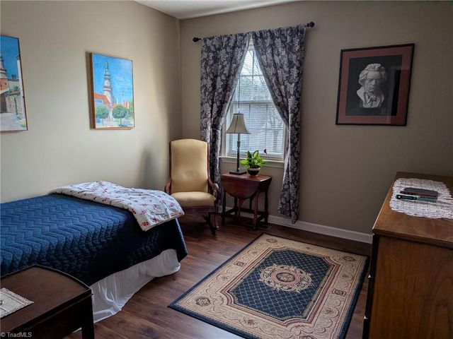 1859 Camden Forest Drive, Winston-salem, NC 27127